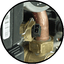 wc greenstar 36 cdi compact j04477 thr dhw inlet sensor wires disc.gif